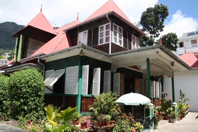 séjour-circuit-voyage-seychelles-mahé-restaurant-marie-antoinette
